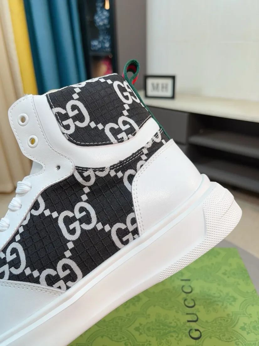 Men's shoes 💰440🌹🌹GUCCI [Gucci] New high-top men's shoes, a high-end brand, the latest fashionable casual men's shoes, trendy and versatile, relaxed and sporty style, uppers imported from Italy, first-layer cowhide, genuine leather lining, and ultra-fine workmanship. Original personalized fashionable rubber wear-resistant outsole, light and comfortable on the foot, size 38-44
